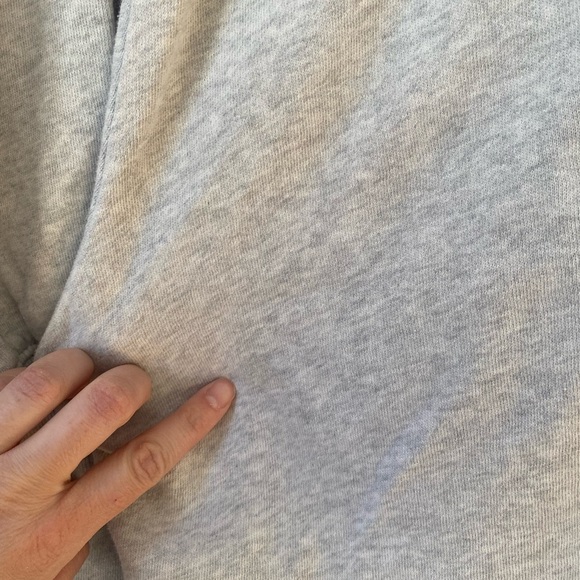 Old Navy SoComfy sweatsuit - Picture 6 of 9